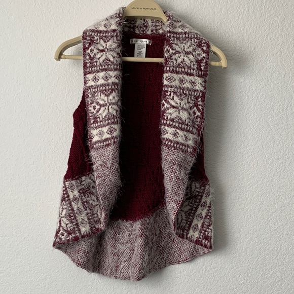 Max Studio Burgundy and Cream Knit Sweater Vest - Picture 1 of 4